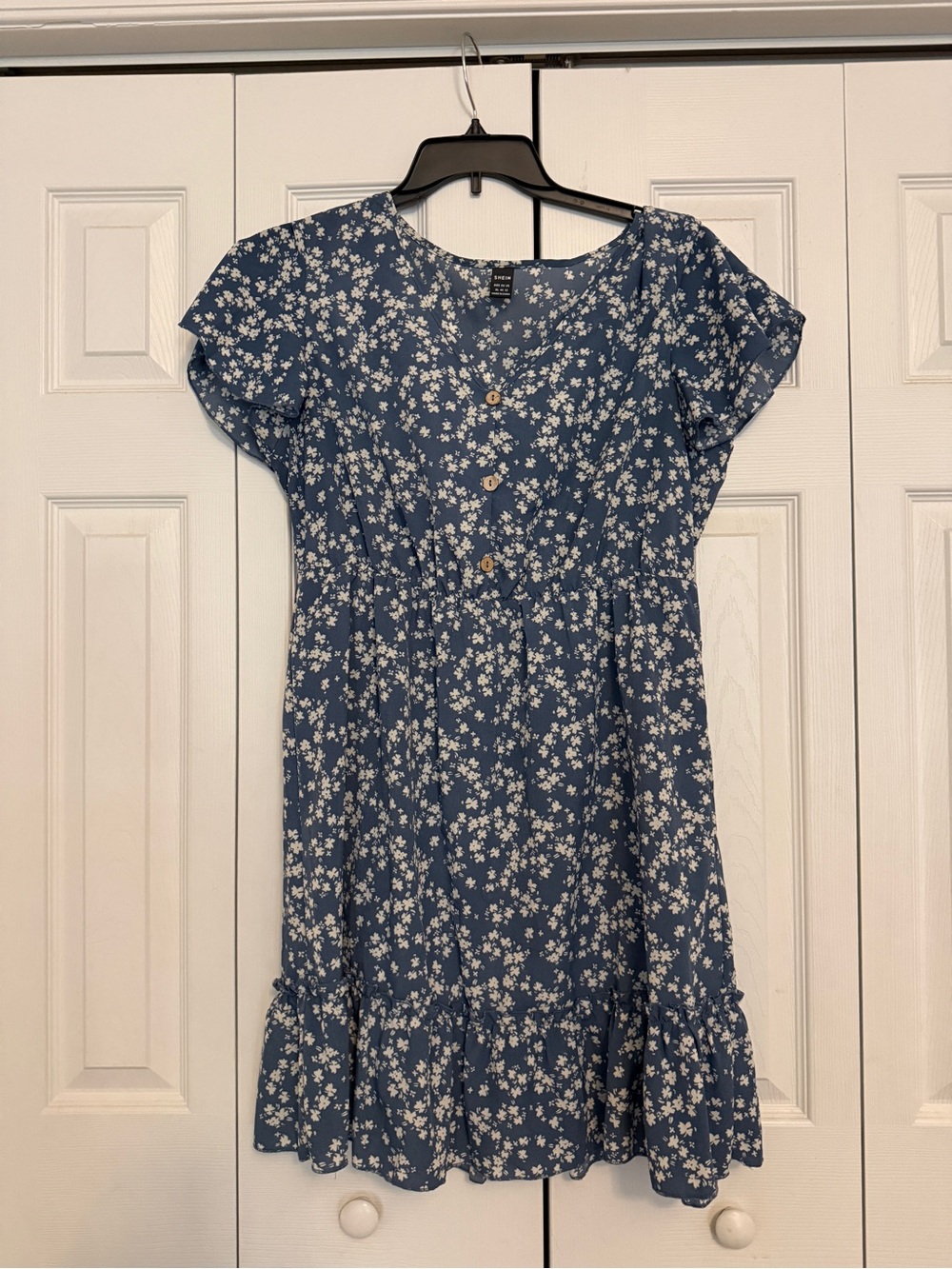 SHEIN Blue Floral Button-Front Ruffle-Hem Dress
